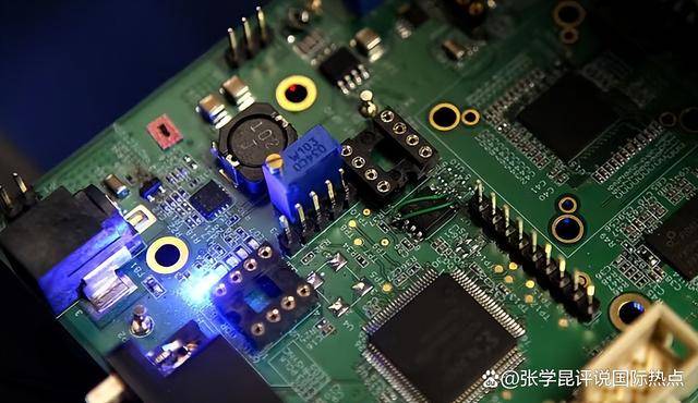 皇冠信用盘申请_对中国人太苛刻皇冠信用盘申请，黄仁勋忍不住了，一语道破真相后，面临牢狱之灾